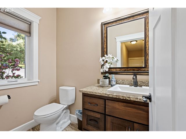 86404 BAILEY HILL Rd, Eugene, OR 97405