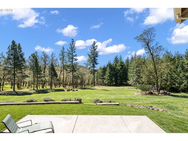 86404 BAILEY HILL Rd, Eugene, OR 97405