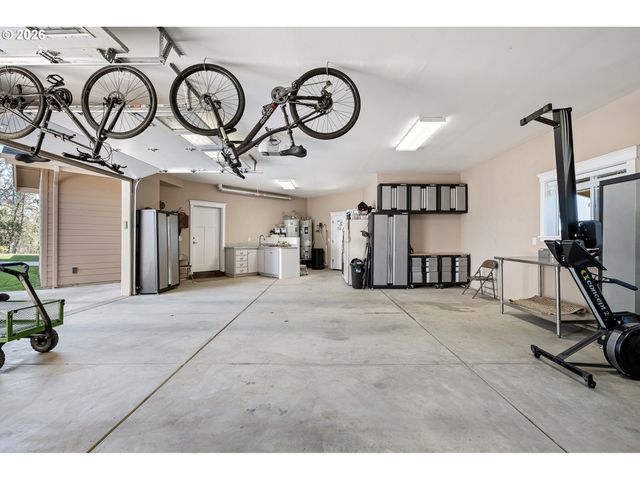 86404 BAILEY HILL Rd, Eugene, OR 97405