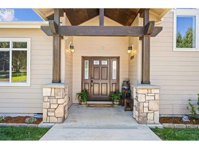 86404 BAILEY HILL Rd, Eugene, OR 97405