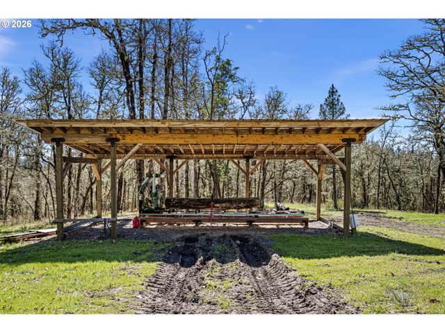 86404 BAILEY HILL Rd, Eugene, OR 97405