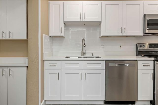 4622 W EL PRADO BOULEVARD, Tampa, FL 33629