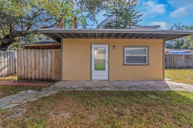 4622 W EL PRADO BOULEVARD, Tampa, FL 33629