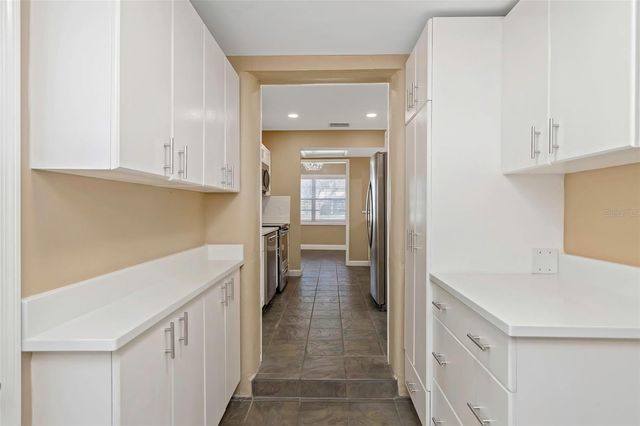 4622 W EL PRADO BOULEVARD, Tampa, FL 33629