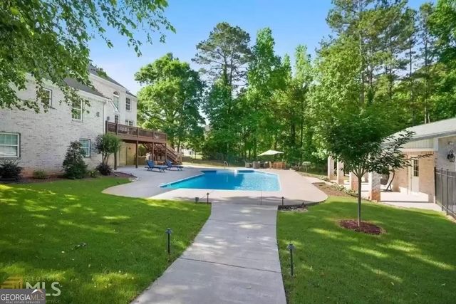 1202 Persimmon Way, Mcdonough, GA 30252