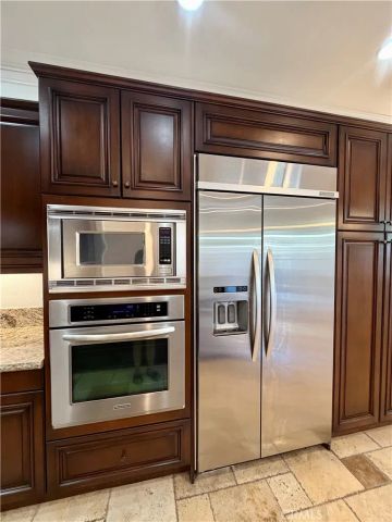 21929 Cortina, Chatsworth, CA 91311
