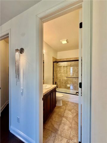 21929 Cortina, Chatsworth, CA 91311