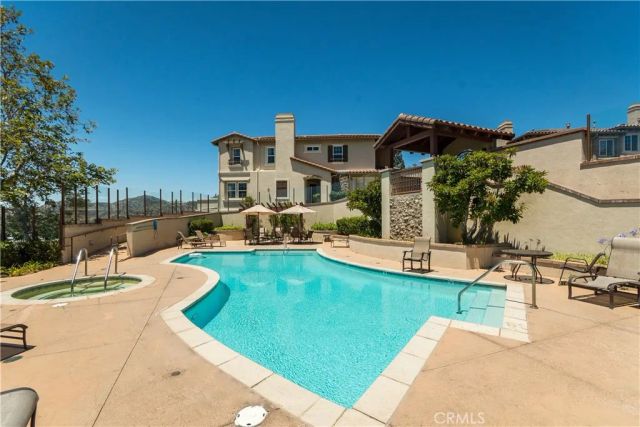 21929 Cortina, Chatsworth, CA 91311