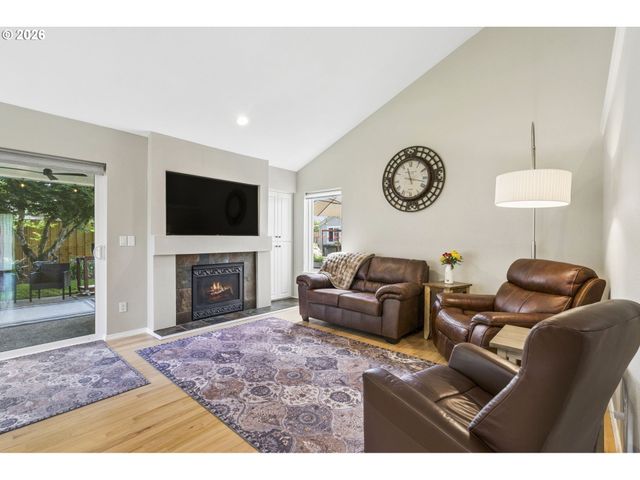 2112 Nw Michelbook Ln, Mc Minnville, OR 97128