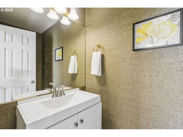 2112 Nw Michelbook Ln, Mc Minnville, OR 97128