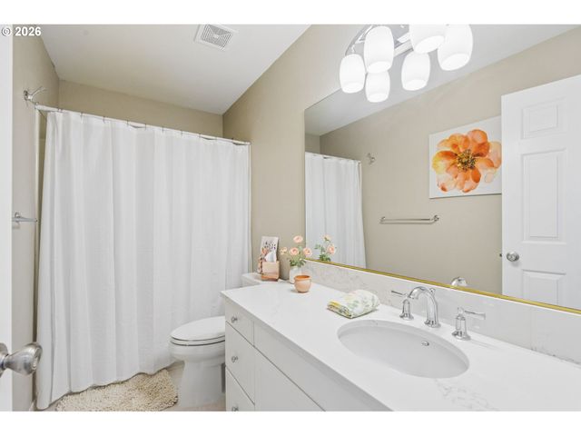 2112 Nw Michelbook Ln, Mc Minnville, OR 97128