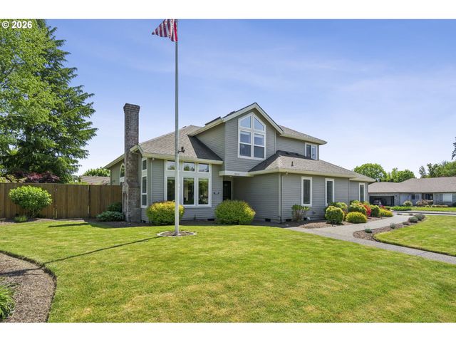 2112 Nw Michelbook Ln, Mc Minnville, OR 97128