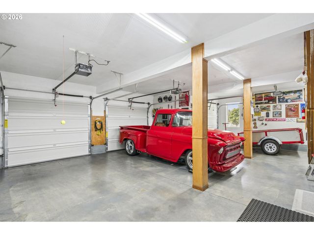 2112 Nw Michelbook Ln, Mc Minnville, OR 97128