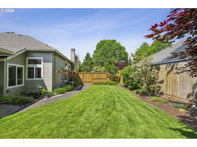 2112 Nw Michelbook Ln, Mc Minnville, OR 97128