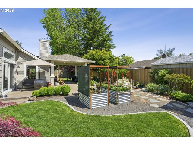 2112 Nw Michelbook Ln, Mc Minnville, OR 97128
