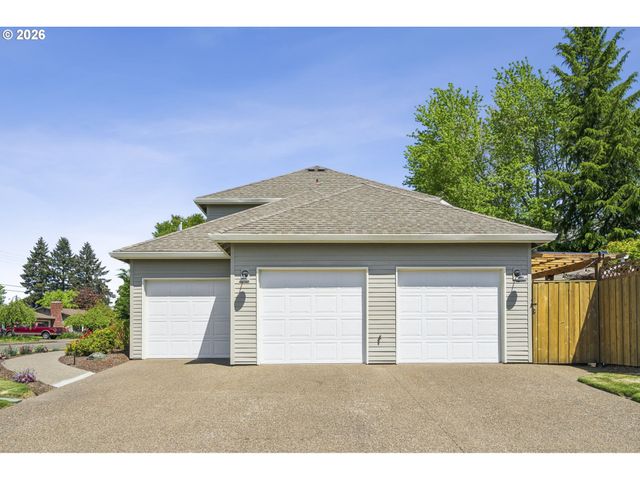 2112 Nw Michelbook Ln, Mc Minnville, OR 97128