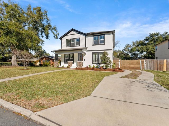 135 24TH AVENUE S, St Petersburg, FL 33705