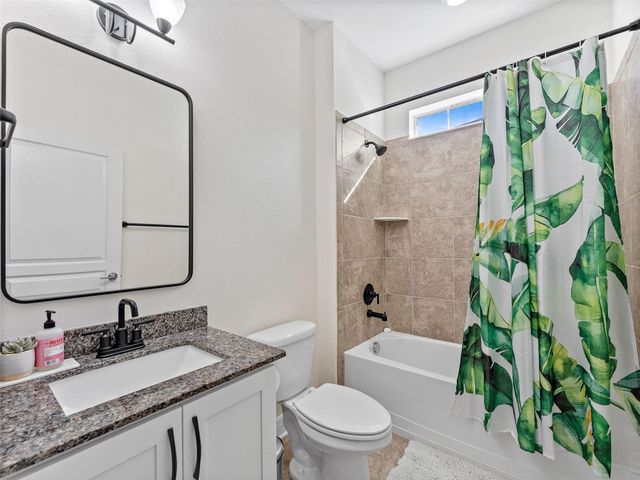 135 24TH AVENUE S, St Petersburg, FL 33705