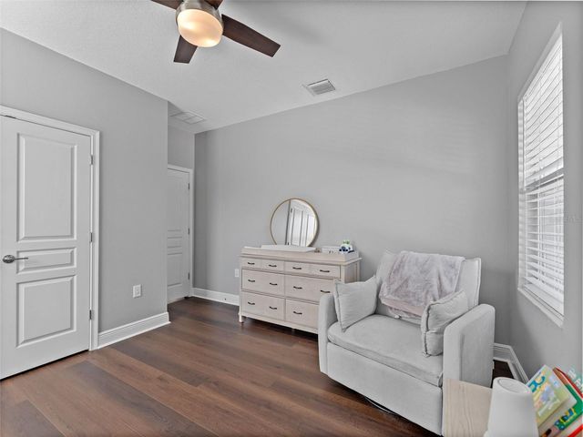 135 24TH AVENUE S, St Petersburg, FL 33705