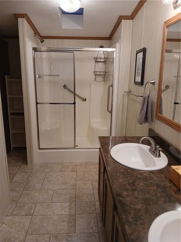 139 Cayuga Way, Manchester, NY 14504