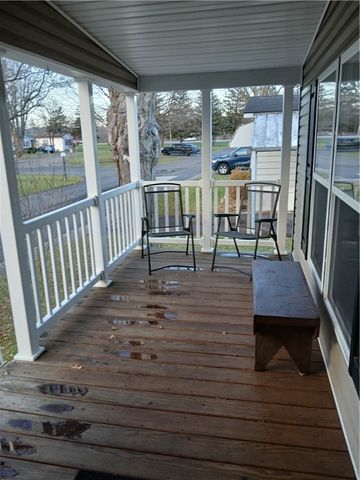 139 Cayuga Way, Manchester, NY 14504