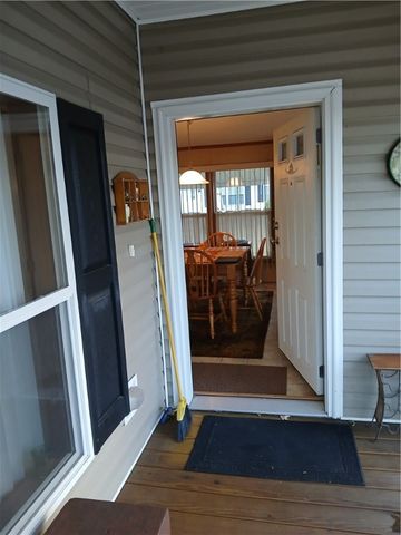 139 Cayuga Way, Manchester, NY 14504