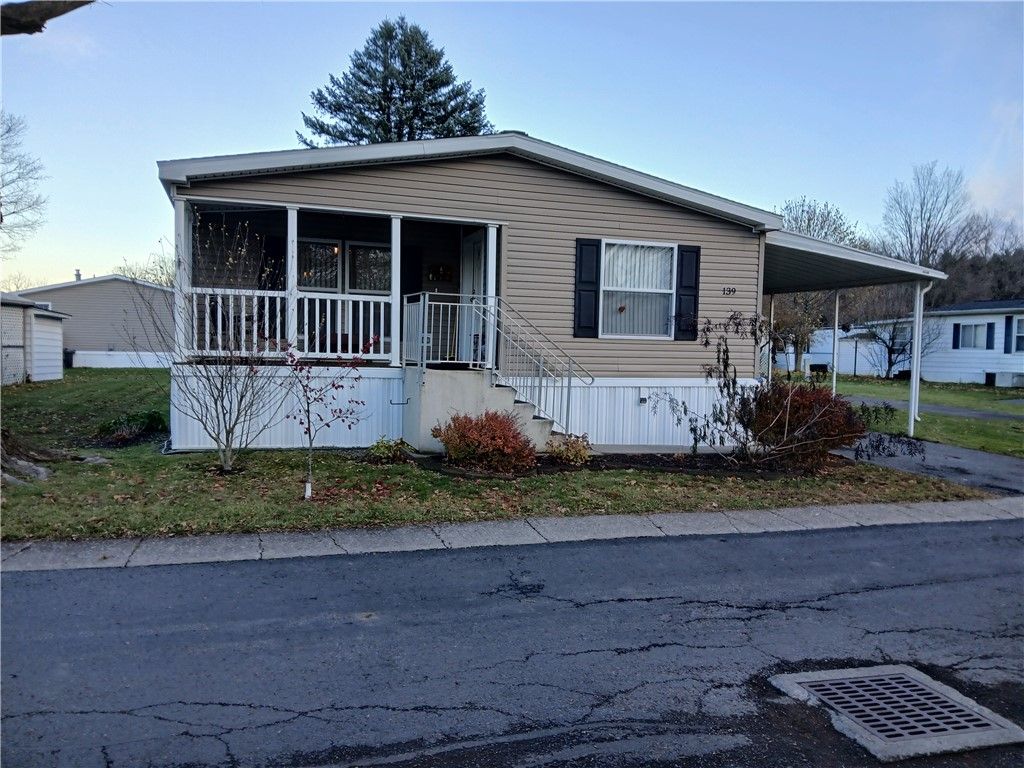 139 Cayuga Way, Manchester, NY 14504
