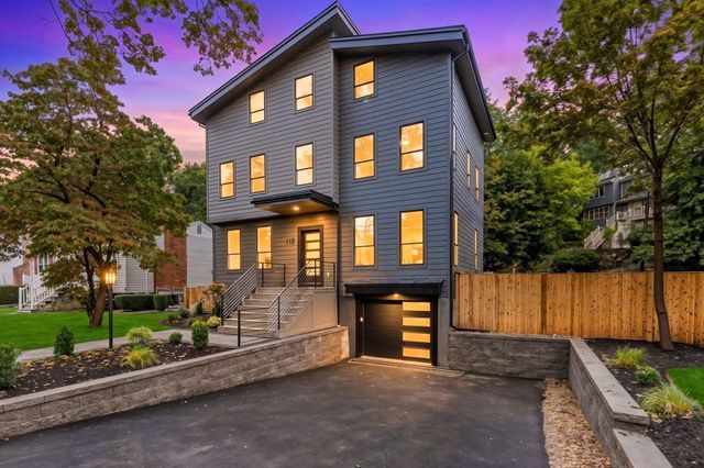 115 Winchester Rd, Arlington, MA 02474