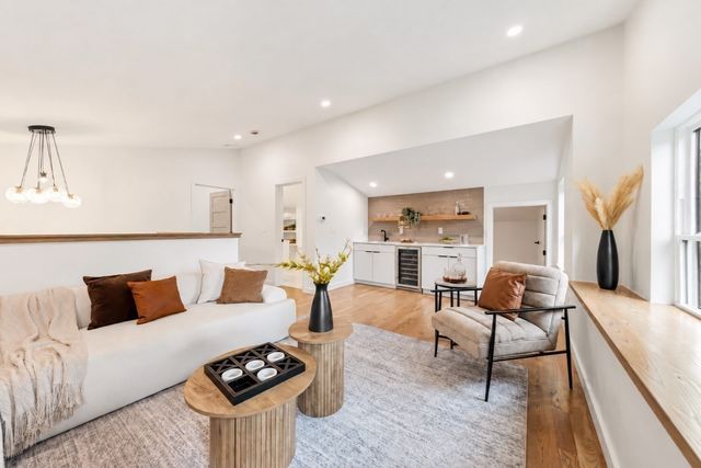 115 Winchester Rd, Arlington, MA 02474