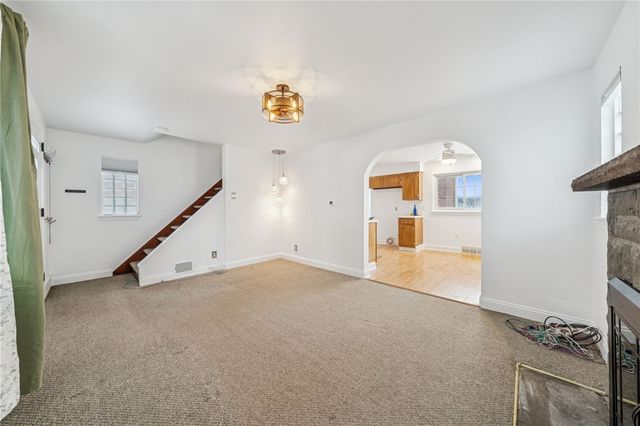 548 Ridge Ave, E Pittsburgh, PA 15112