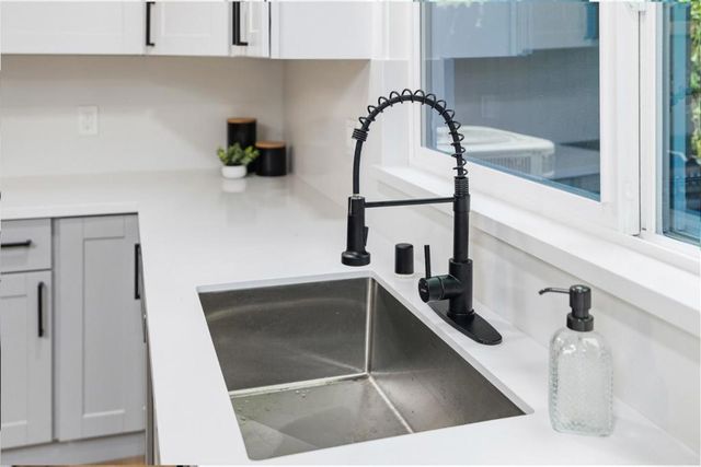 610 Nestora Avenue, Aptos, CA 95003