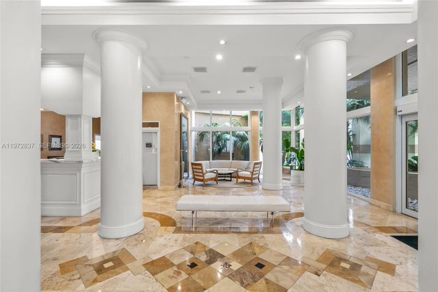 770 Claughton Island Dr 806, Miami, FL 33131