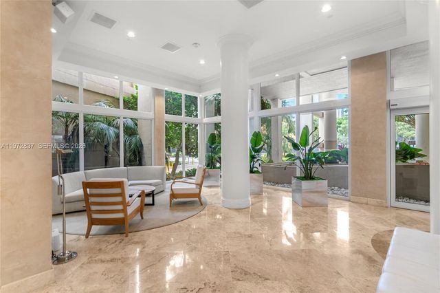 770 Claughton Island Dr 806, Miami, FL 33131