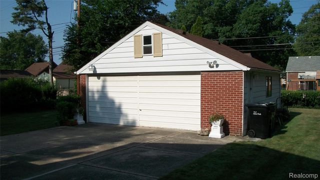 6528 Winona Street, Allen Park, MI 48101