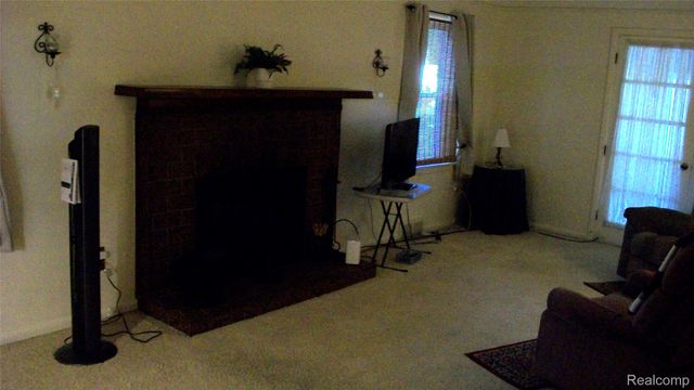 6528 Winona Street, Allen Park, MI 48101