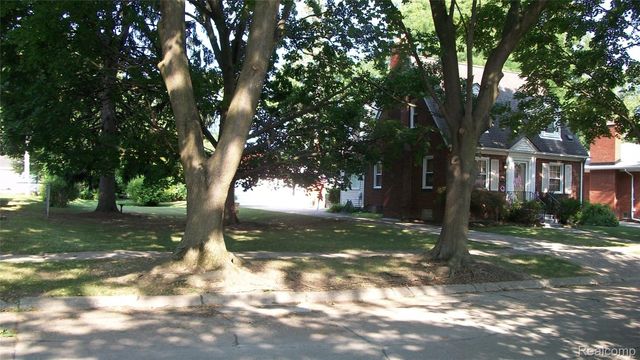 6528 Winona Street, Allen Park, MI 48101