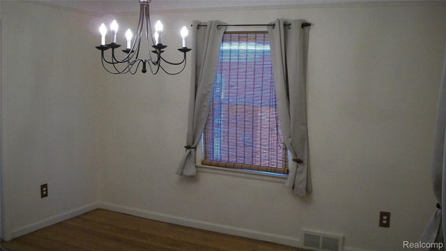 6528 Winona Street, Allen Park, MI 48101
