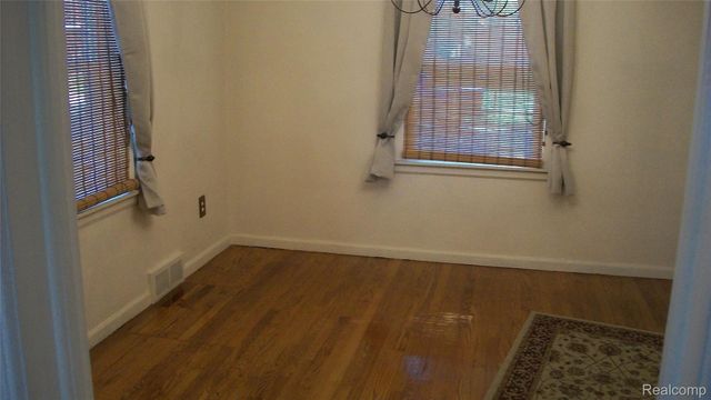 6528 Winona Street, Allen Park, MI 48101