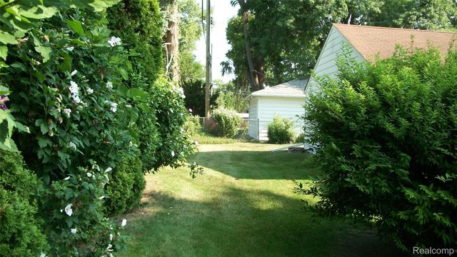 6528 Winona Street, Allen Park, MI 48101