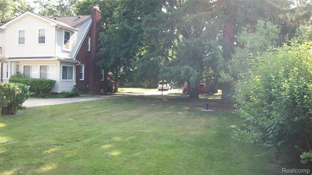 6528 Winona Street, Allen Park, MI 48101