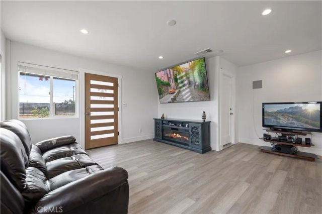 13857 E G Avenue, Lancaster, CA 93535