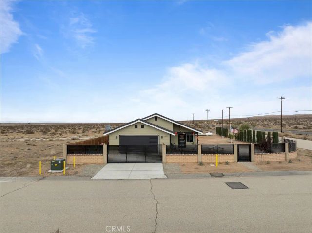 13857 E G Avenue, Lancaster, CA 93535