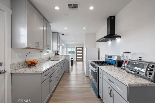 13857 E G Avenue, Lancaster, CA 93535