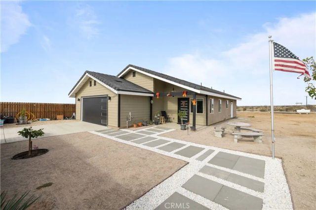 13857 E G Avenue, Lancaster, CA 93535