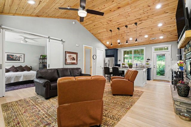 1241 Hayes Road, Columbus, NC 28722