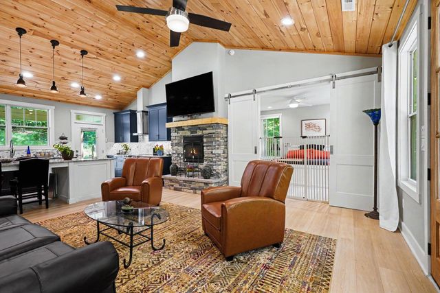 1241 Hayes Road, Columbus, NC 28722