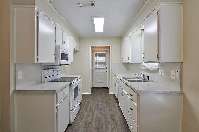 1111 Lynn Street A, Weatherford, TX 76086