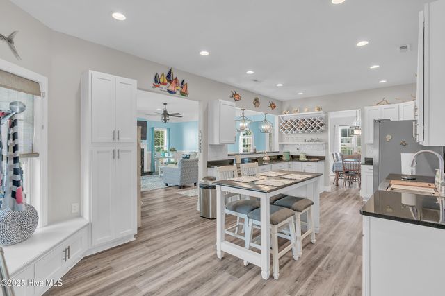 909 Morganser Drive, Swansboro, NC 28584