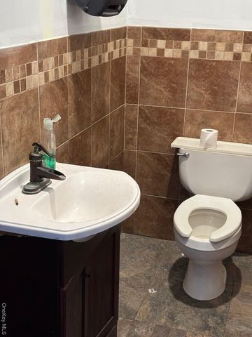 111A Main Street, Port Washington, NY 11050