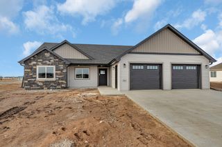 2000 Sandstone Loop N, Sartell, MN 56377